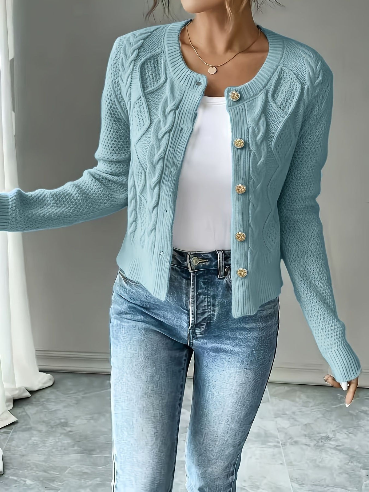 【Buy 2 Free Shipping】Cable Knit Button Front Cropped Cardigan Sweater